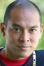 Actor Von Flores din serialul Pământul: Conflictul final (1997)