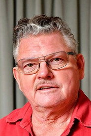 Actor Dan Ekborg din serialul Folk med ångest (2021)