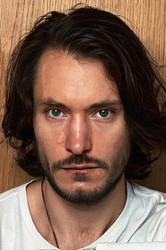 Actor Claudio Cataño din serialul Un veac de singurătate (2024)