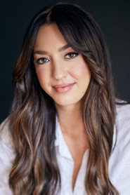 Actor Lauren Farmer din filmul Cadavrul din pod (2023)