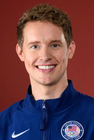 Actor Evan Bates din serialul Strălucire și aur: Dans pe gheață (2026)