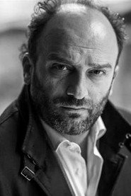 Actor Fabrizio Nardi din serialul Dezordine publică (2025)