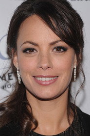 Actor Bérénice Bejo din filmul Sub Paris (2024)