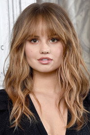 Actor Debby Ryan din filmul Fata cu caii (2020)