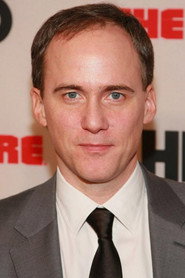 Actor Neal Huff din filmul The Front Room (2024)