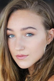 Actor Ava Michelle din filmul Fata înaltă (2019)