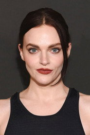 Actor Madeline Brewer din serialul Tu (2018)