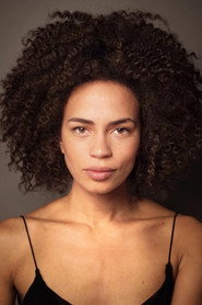 Actor Ana Sofia Martins din filmul Lovely, Dark, and Deep (2023)