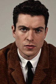 Actor Nate Mann din serialul Masters of the Air (2024)