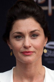 Actor Fockeline Ouwerkerk din filmul Ostatic în magazinul Apple (2025)