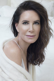 Actor Lois Robbins din filmul Shepherd: Povestea unui câine erou (2020)