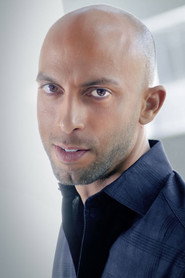 Actor Roy Elghanayan din filmul Valuri primejdioase (2023)