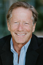 Actor Peter Strauss din filmul Triplu X 2: Starea uniunii (2005)