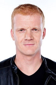 Actor Matthew MacFadzean din filmul Un soț mortal (2025)