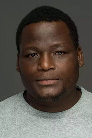 Actor Thulasizwe Kubheka din serialul Strike Back (2010)