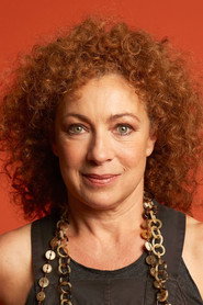 Actor Alex Kingston din serialul Cartea pierdută a vrăjitoarelor (2018)