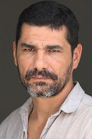 Actor Rômulo Braga din filmul Sânge latin: Balada lui Ney Matogrosso (2025)