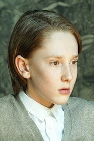 Actor Justin Alexander Korovkin din filmul Mă simt mai bine (2025)