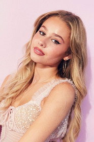 Actor Ruby Rose Turner din filmul Descendenții: Ascensiunea lui Red (2024)