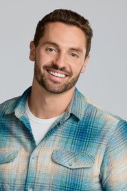 Actor Ezra Moreland din filmul Happy Howlidays (2024)