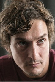 Actor Alessandro Tiberi din filmul Mă simt sexy (2024)