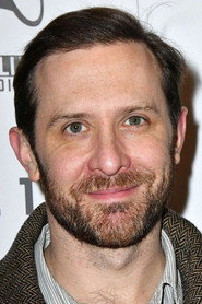 Actor Tim Downie din serialul Tocilara (2024)