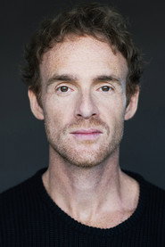 Actor Vincent Leclerc din filmul Les jours heureux (2023)