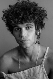 Actor Lucas Galvino din serialul Râurile destinului (2025)