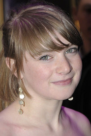 Actor Amber Beattie din filmul Băiatul în pijama vărgată (2008)