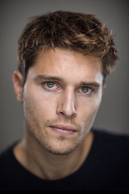 Actor Ronen Rubinstein din serialul 9-1-1: Lone Star (2020)