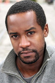 Actor Albert Jones din serialul Agentul de noapte (2023)