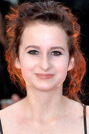 Actor Madeleine Harris din filmul Paddington în Peru (2024)