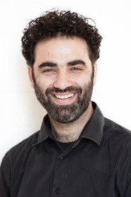 Actor Hisham Suliman din serialul Red Alert (2025)