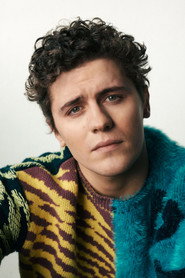 Actor Dylan Llewellyn din filmul 10 vieți norocoase (2024)