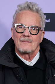 Actor Mark Mothersbaugh din filmul DEVO (2024)