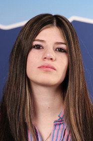 Actor Porshia Zimiga din filmul East of Wall (2025)