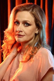 Actor Eleni Roussinou din filmul Quiet Life (2025)