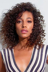 Actor Kylie Bunbury din serialul Curajoasa lume nouă (2020)