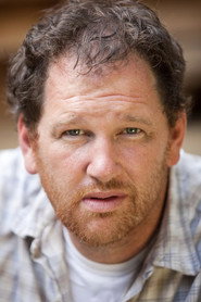 Actor John Pirruccello din filmul Oxy Morons (2025)