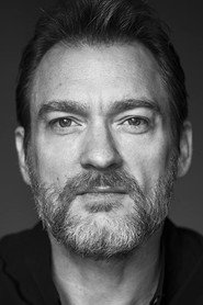 Actor Ben Temple din serialul Când nu ne vede nimeni (2025)