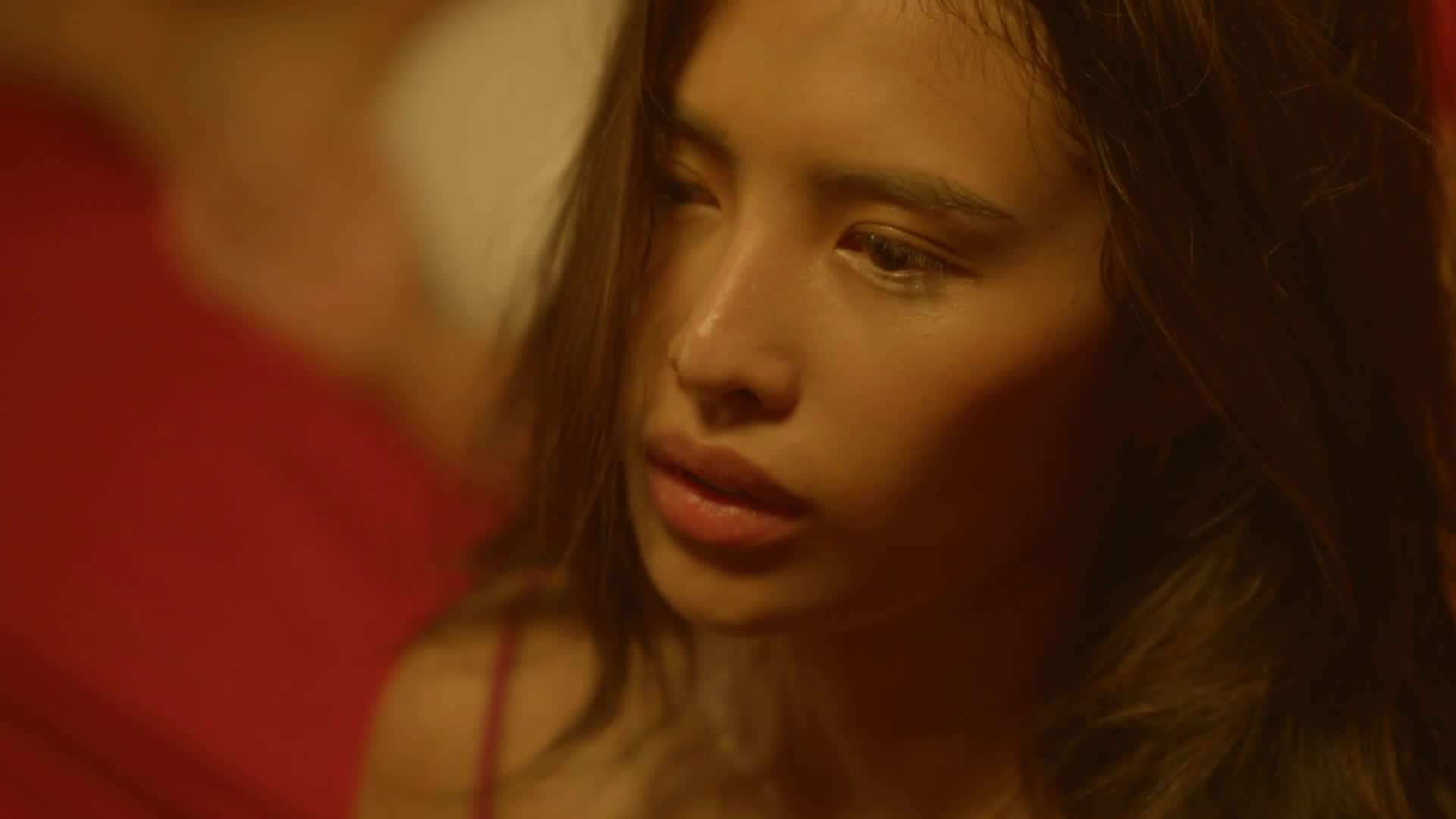 [18+] Ang Kapitbahay