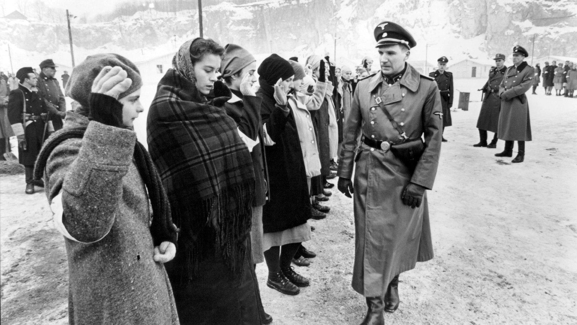 Schindler's List (1993) - color palette reference - frame 3