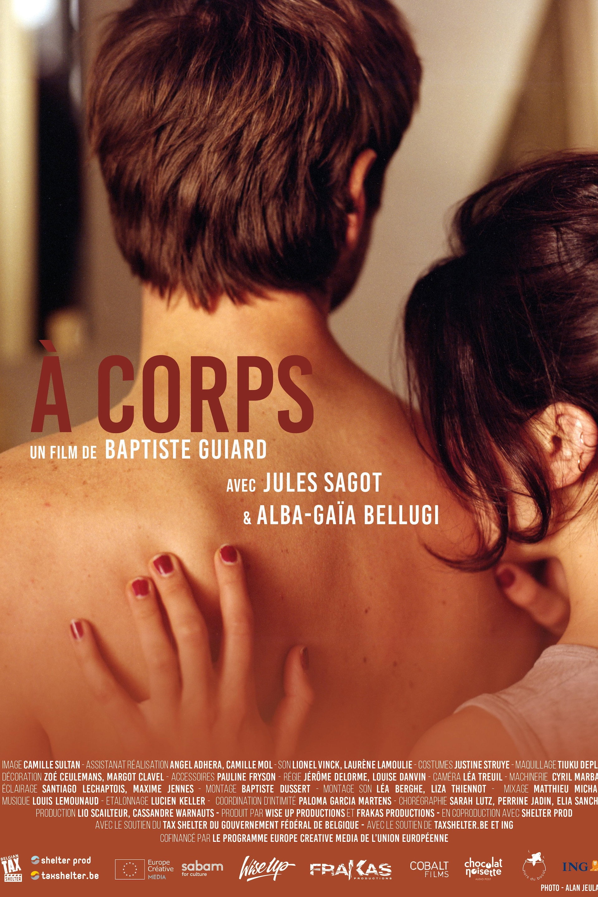 À corps