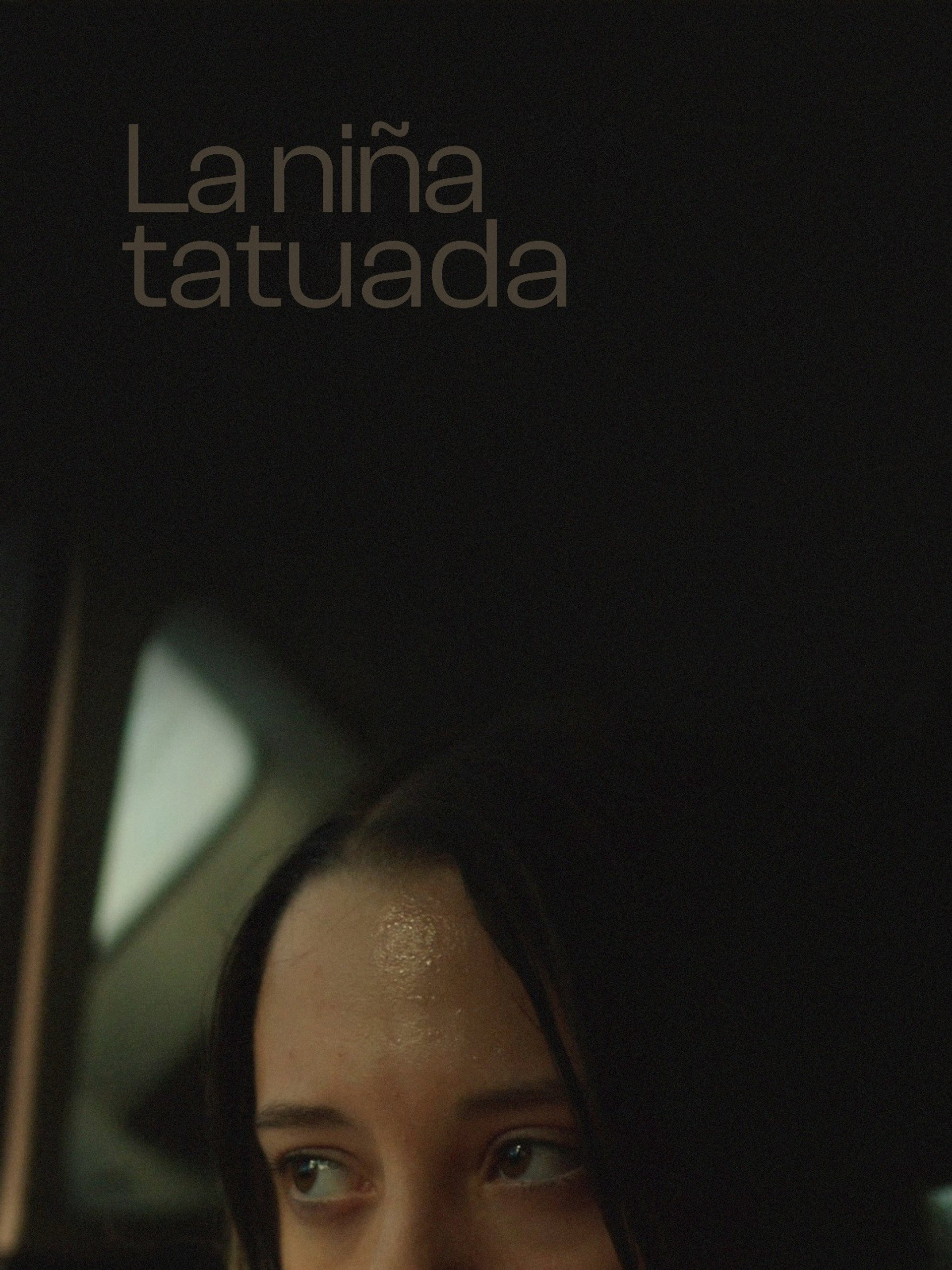 La niña tatuada