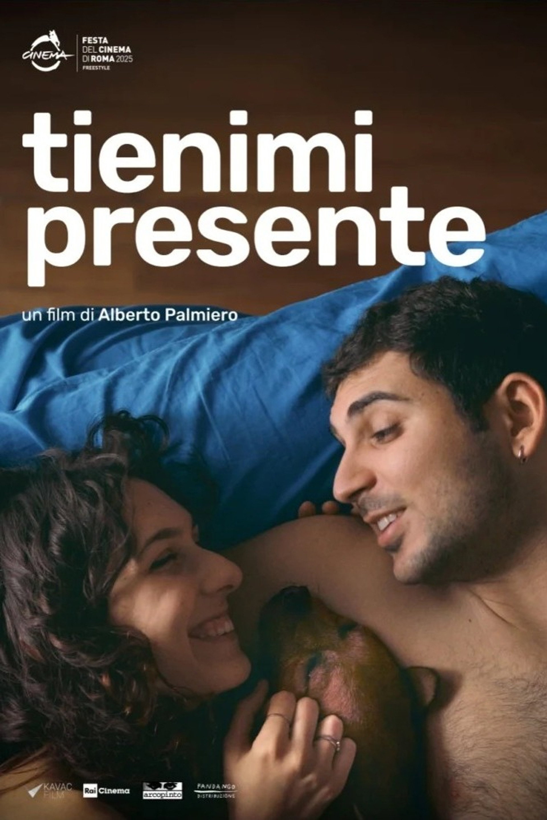 Tienimi presente