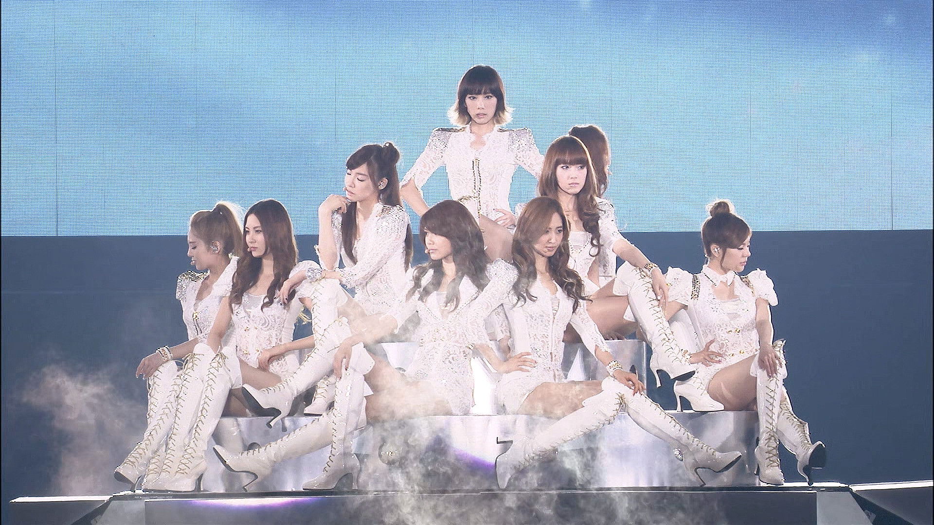 Girls' Generation FIRST JAPAN TOUR