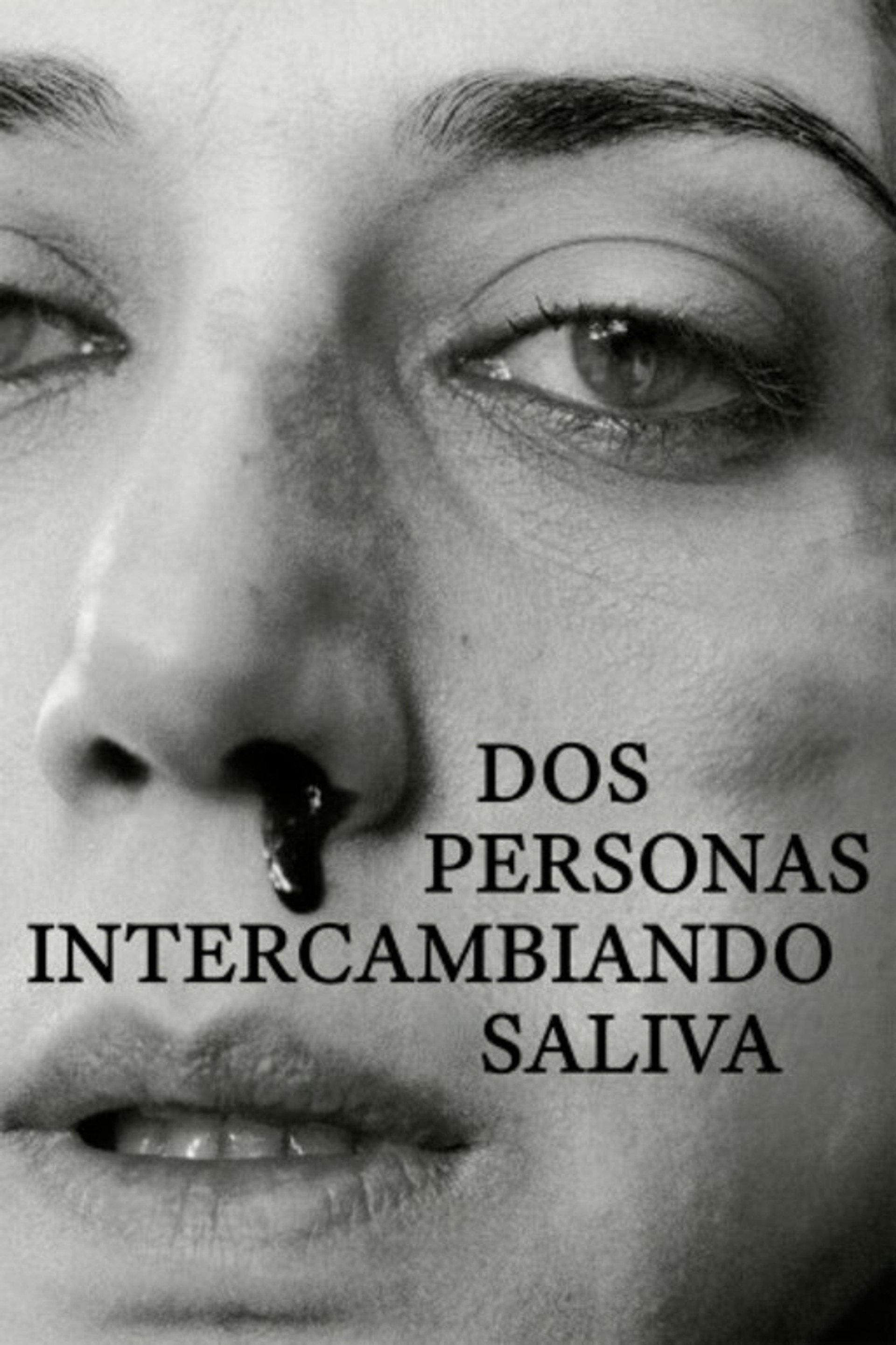 Dos personas intercambiando saliva