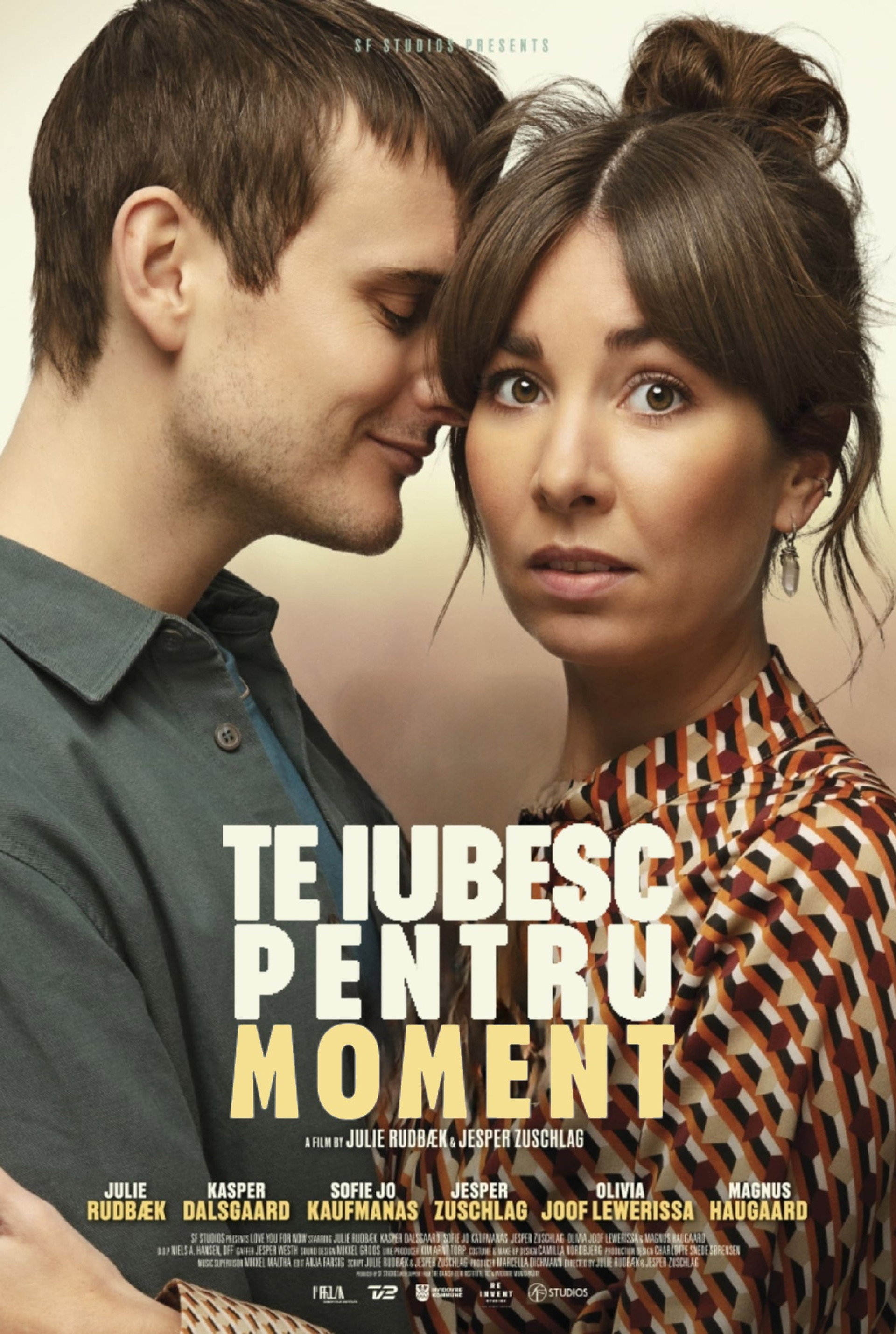 Te iubesc pentru moment