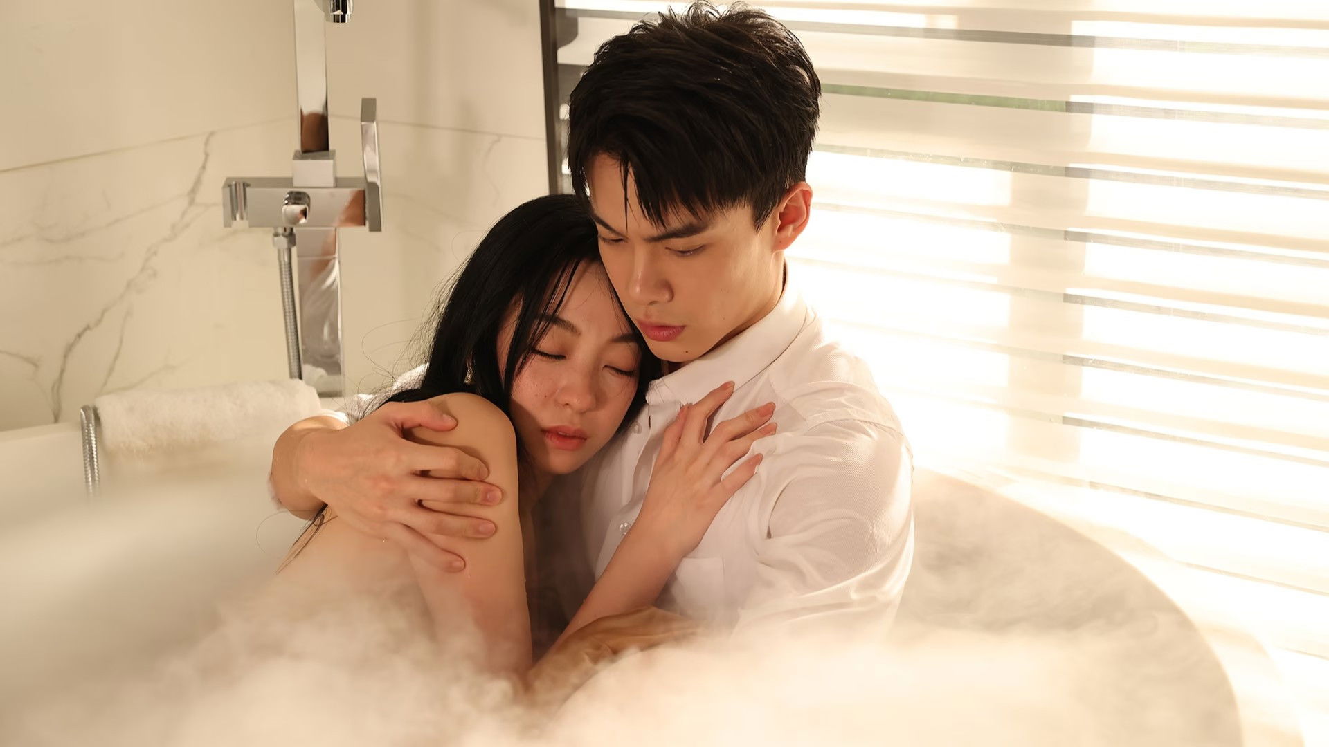 Marry to the Enemy of My Enemy