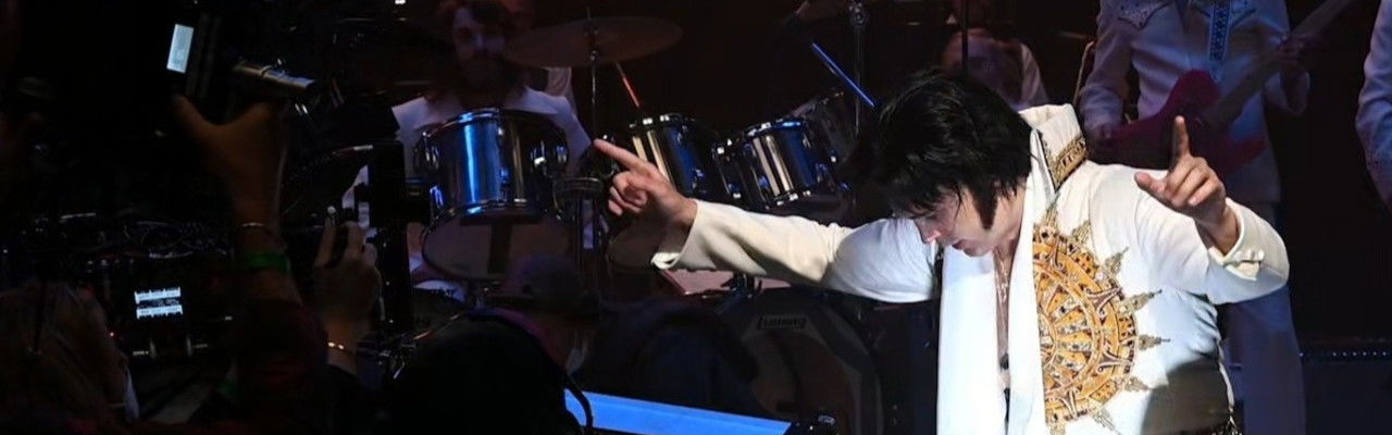 Viva Australia - Recreating Iconic Locations for Elvis